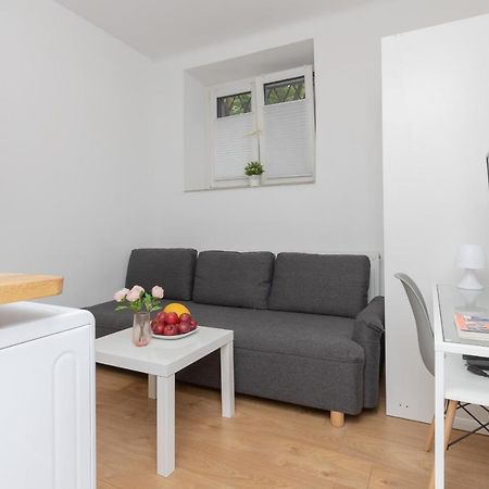 Micro Apartment Near Fort Mokotow By Noclegi Renters วอร์ซอ ภายนอก รูปภาพ